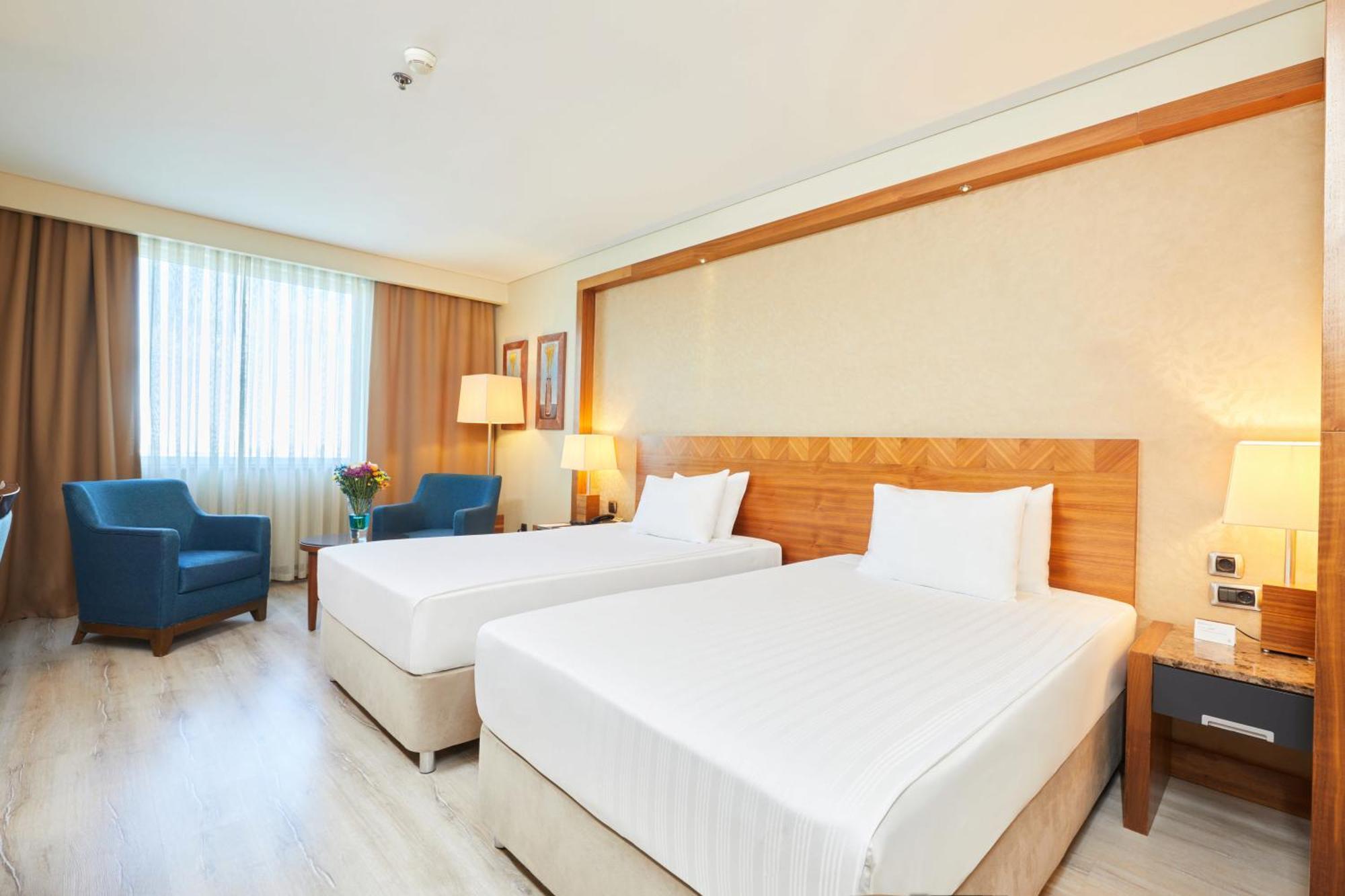 Dedeman Konya Hotel Convention Center Exterior photo