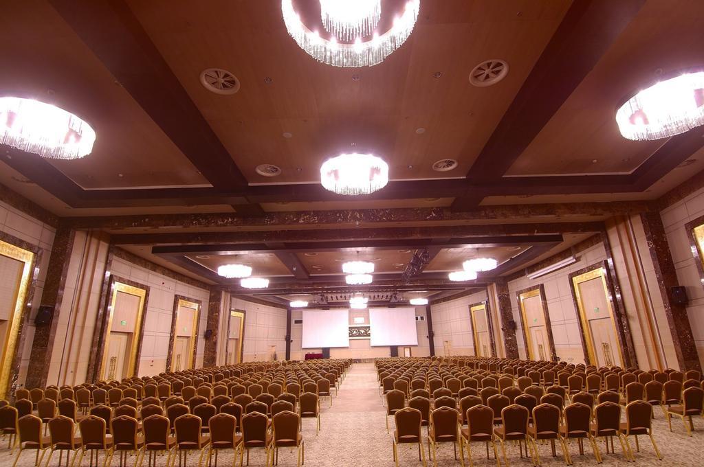 Dedeman Konya Hotel Convention Center Exterior photo